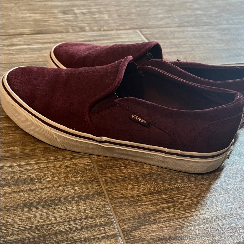 Vans Women’s Maroon Burgundy Slip-On Croc Shoes - Size 7.5 | Cush and Comfy - Picture 2 of 10